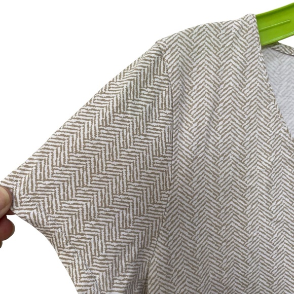 Lot of 2 J Jill Perfect Pima Patterned V-neck Tee T-Shirt Top size M Khaki Navy - Picture 3 of 9